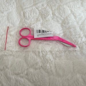 Nursing scissors